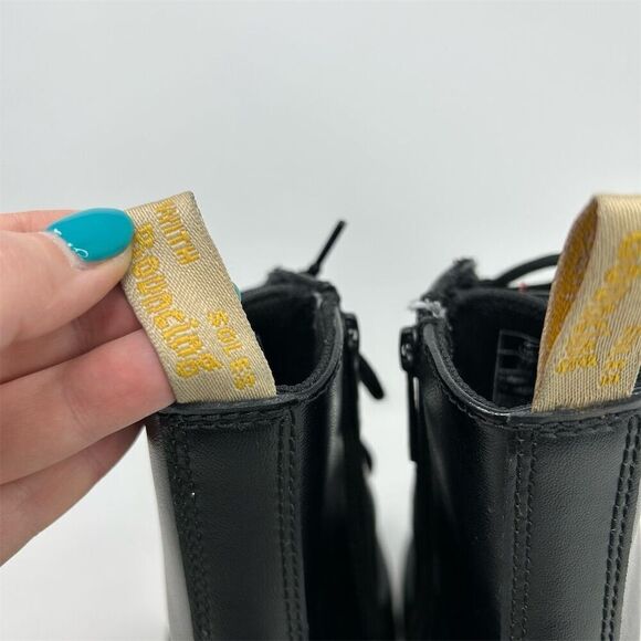 Dr. Martens Women's Vegan Jadon II Mono Black Chunky Platform Boots Size 6 - Picture 15 of 17